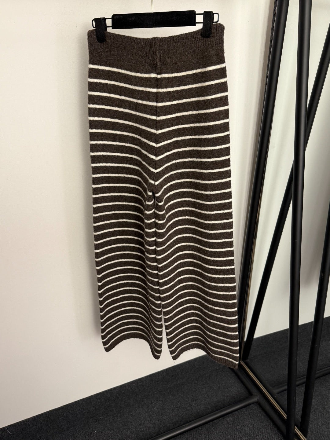 CELINE 25S SWEATER AND WIDE-LEG PANTS SET 0111