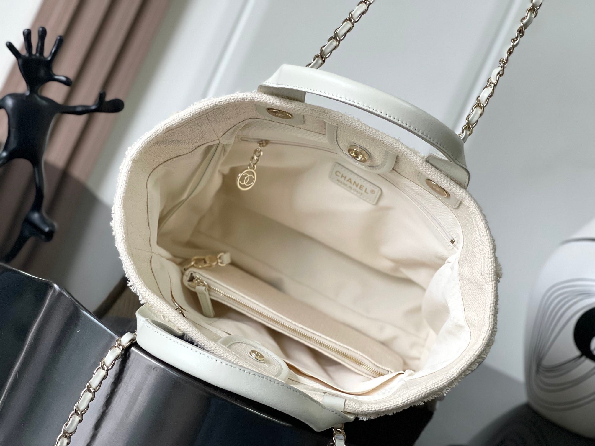 CHANEL 25S SHOPPING BAG 35 IN CREAM WHITE AND YELLOW CANVAS