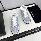 SPORTS SHOES IN GREY FABRIC