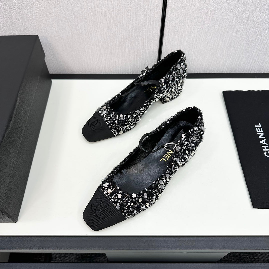 CC MARY JANE IN BLACK SEQUINS AND VELVET