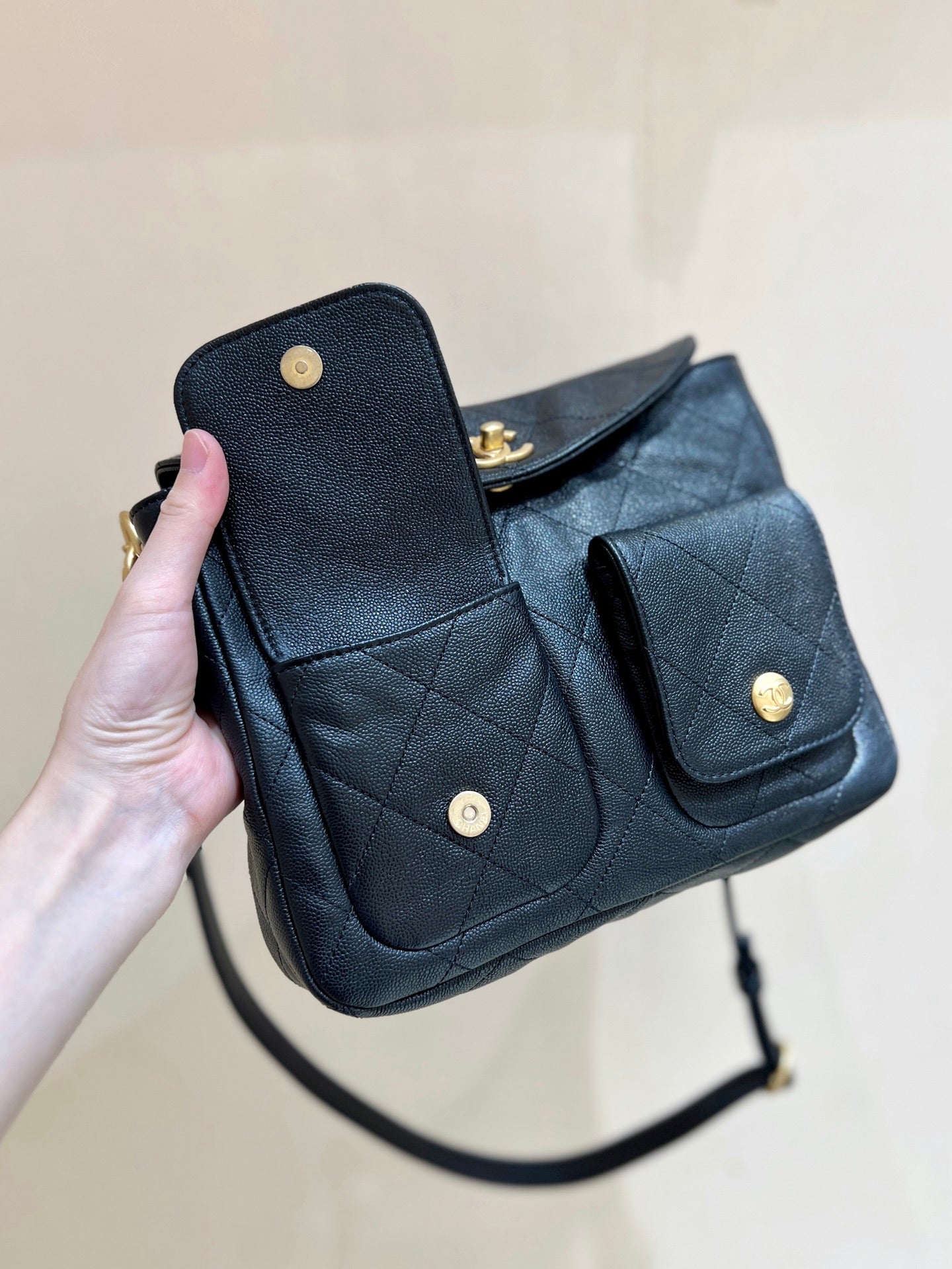 CHANEL 25S HOBO BAG 24 IN BLACK HAAS SOFT COWHIDE FABRIC