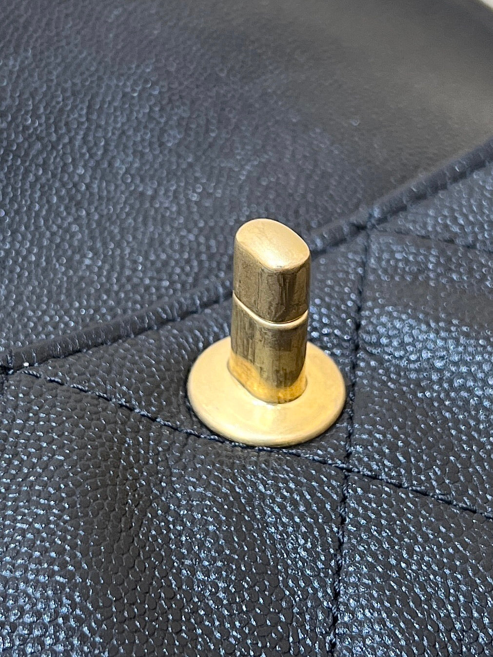 CHANEL 25S HOBO BAG 24 IN BLACK HAAS SOFT COWHIDE FABRIC