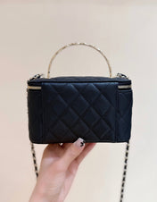 CHANEL 25S COCO CRUSH 17 IN BLACK CALFSKIN GOLD HARDWARE