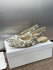 J'ADIOR SLINGBACK PUMP WHITE AND GOLD-TONE MILLEFIORI JACQUARD
