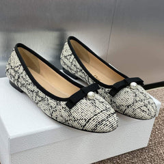 BALLET FLAT IN WHITE MIX BLACK EMBROIDERED CANNAGE TWEED