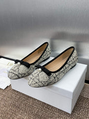 BALLET FLAT IN WHITE MIX BLACK EMBROIDERED CANNAGE TWEED