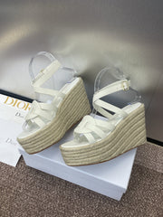 D-CLUB 25S HIGH HEEL WEDGE 100MM IN WHITE CALFSKIN RAFFIA SOLE