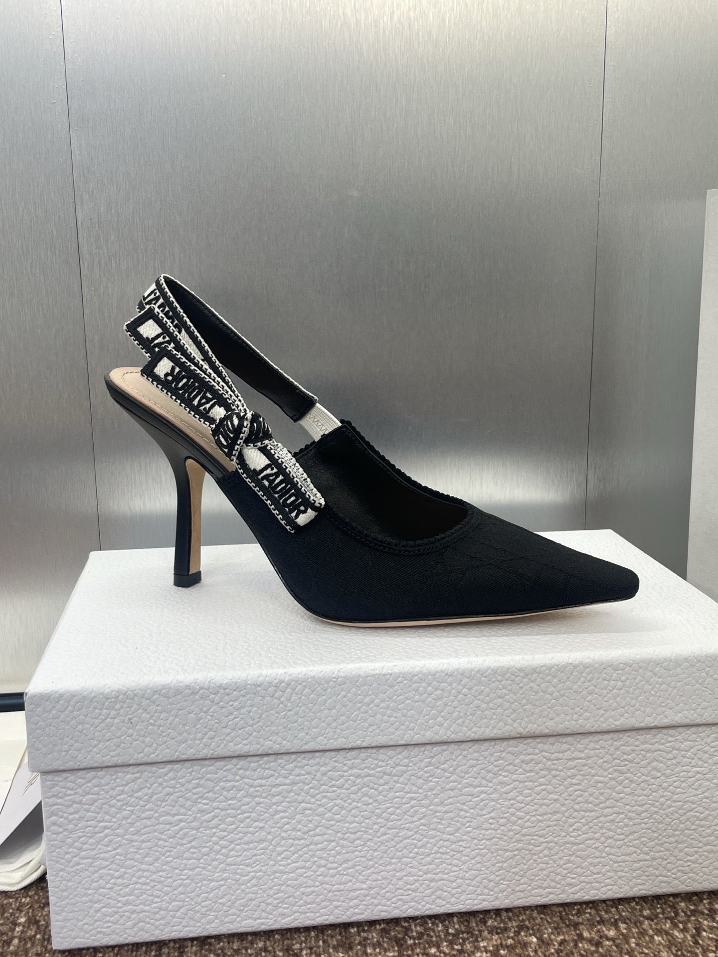 J'ADIOR SLINGBACK 25S PUMP 95MM IN BLACK QUAKE OBLIQUE EMBROIDERED FABRIC