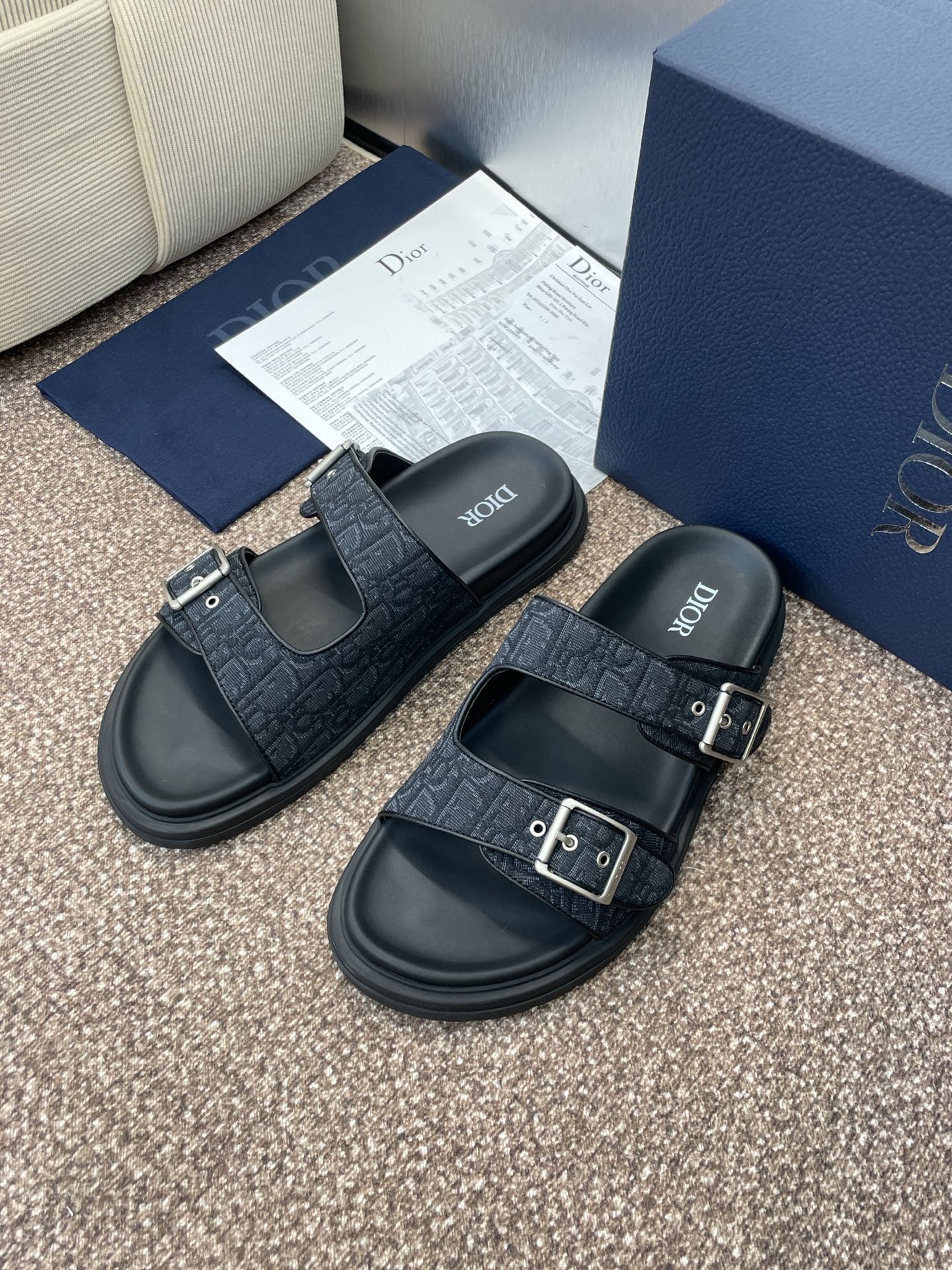 DIOR 25S DIORACT SLIDE IN BLACK CALFSKIN AND CANVAS SILVER HARDWARE
