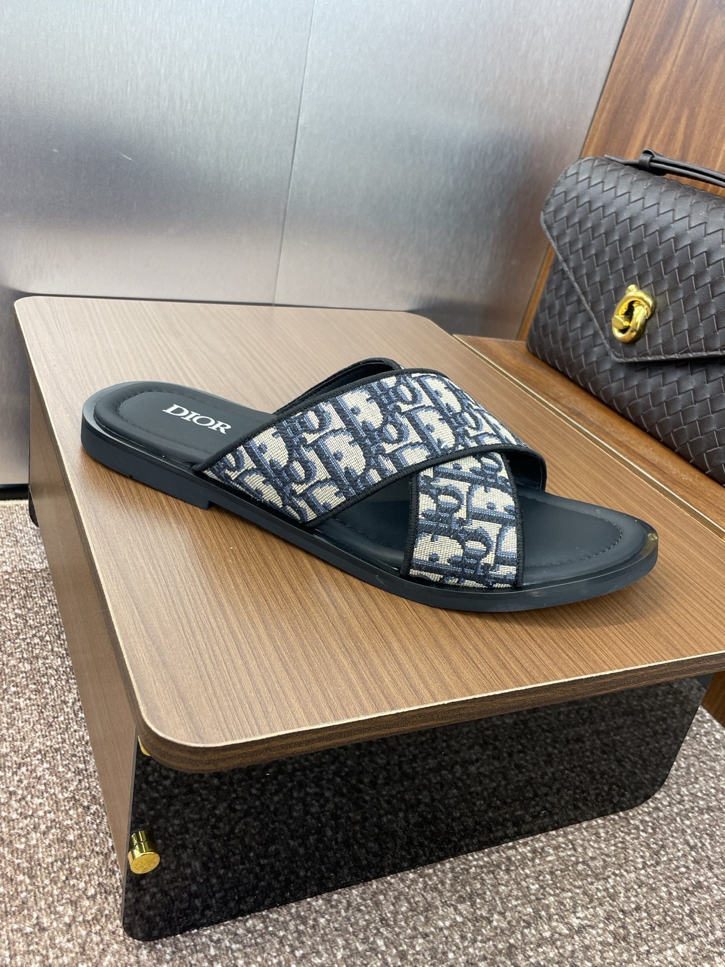 DIOR 25S ALIAS CROSS-STRAP SLIDES IN BLACK CALFSKIN WITH CD OBLIQUE DEEP BLUE LOGO