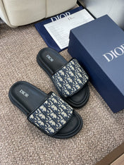 DIOR 25S ALIAS SLIDES IN BLACK CALFSKIN WITH CD OBLIQUE DEEP BLUE LOGO