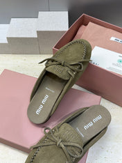 MIUMIU 26S SNEAKER MULES IN DARK OLIVE GREEN SUEDE WITH BOW