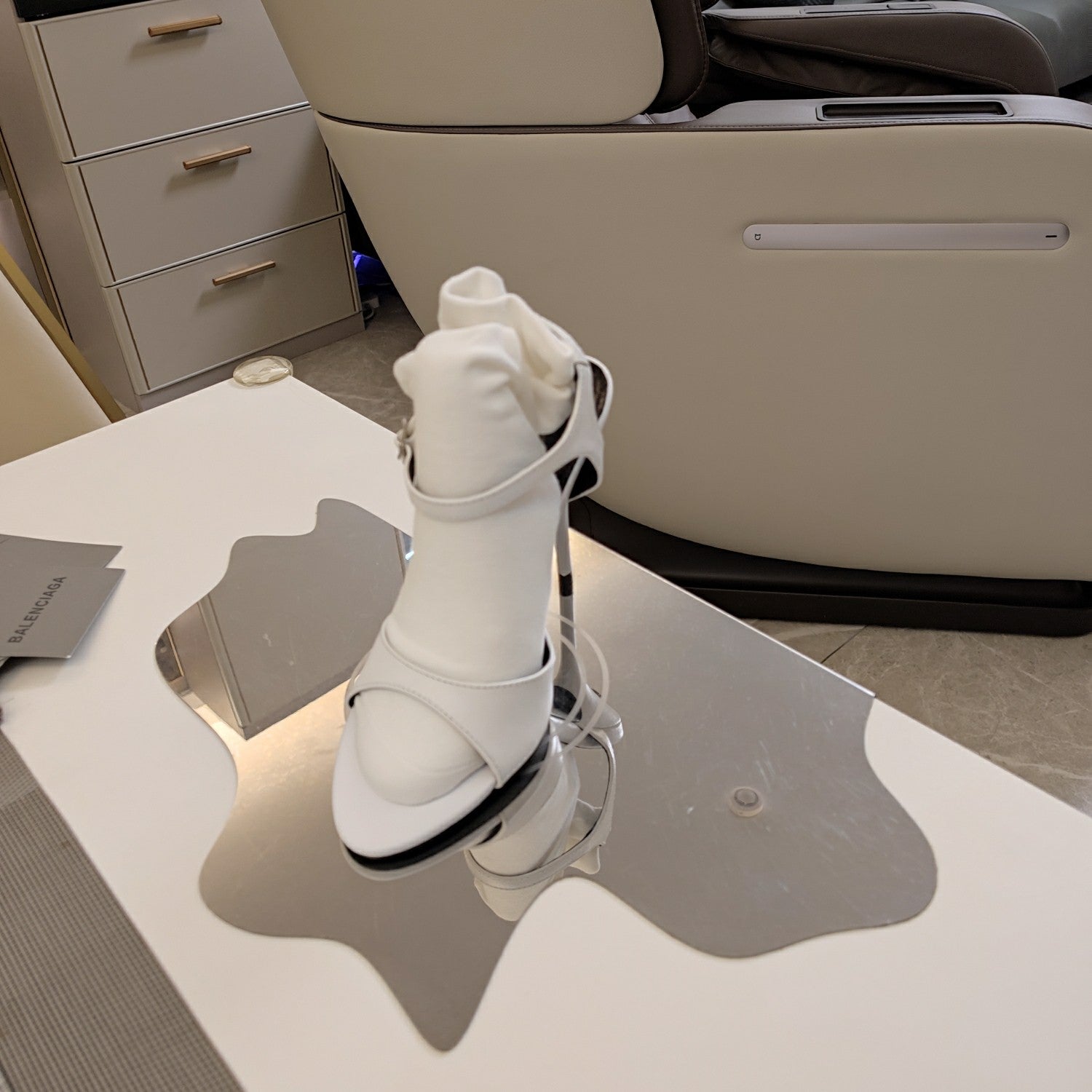 OPEN TOE STRAPPY HIGH HEEL IN WHITE CALFSKIN