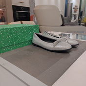 RHINESTONE BALLET FLATS WITH BOW IN METALLIC SILVER SHEEPSKIN