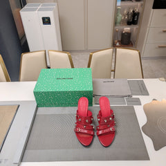 STRAPPY HIGH-HEELED SANDALS IN RED STUDDED WAX-OIL SHEEPSKIN