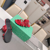 STRAPPY FLAT SANDALS IN RED STUDDED WAX-OIL SHEEPSKIN