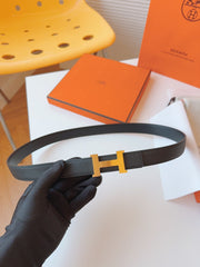 MINI H BELT BUCKLE & REVERSIBLE BLACK LEATHER STRAP 24 MM GOLD HARDWARE