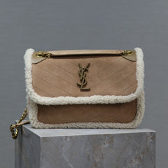 NIKI MEDIUM 28 IN CAMEL SUEDE AND WHITE SHEARLING