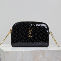 GABY ZIPPED POUCH 19 IN BLACK GLOSSY LAMBSKIN GOLD HARDWARE