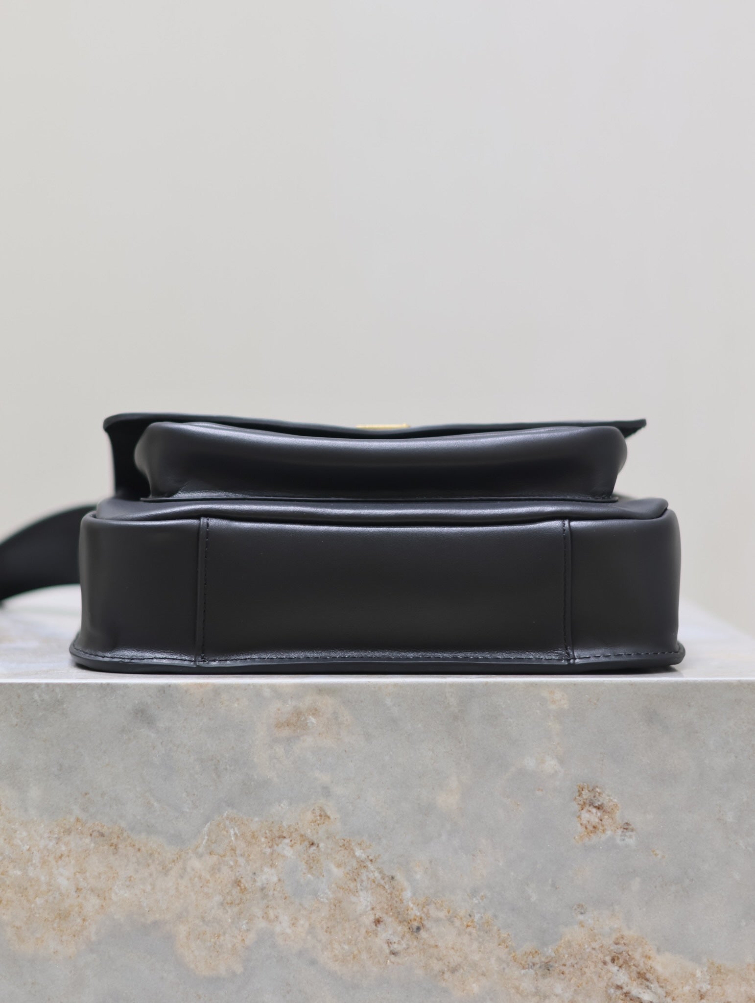 NIKI BABY 22 IN CHARCOAL GRAY CALFSKIN GOLD LOGO