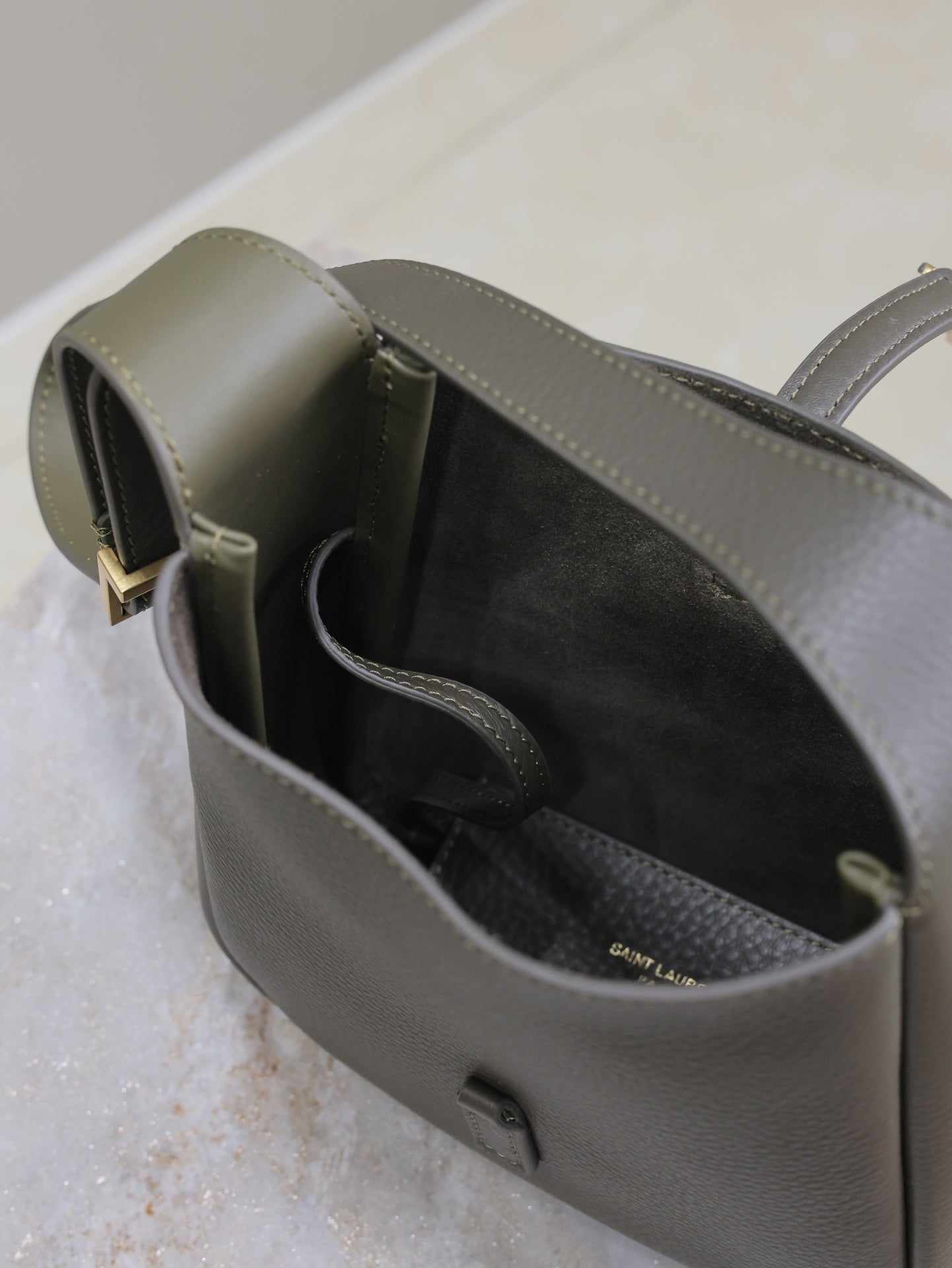 YSL 25S LE 5 À 7 BAG 16 IN LIGHT MUSK GRAINED CALFSKIN GOLD HARDWRE