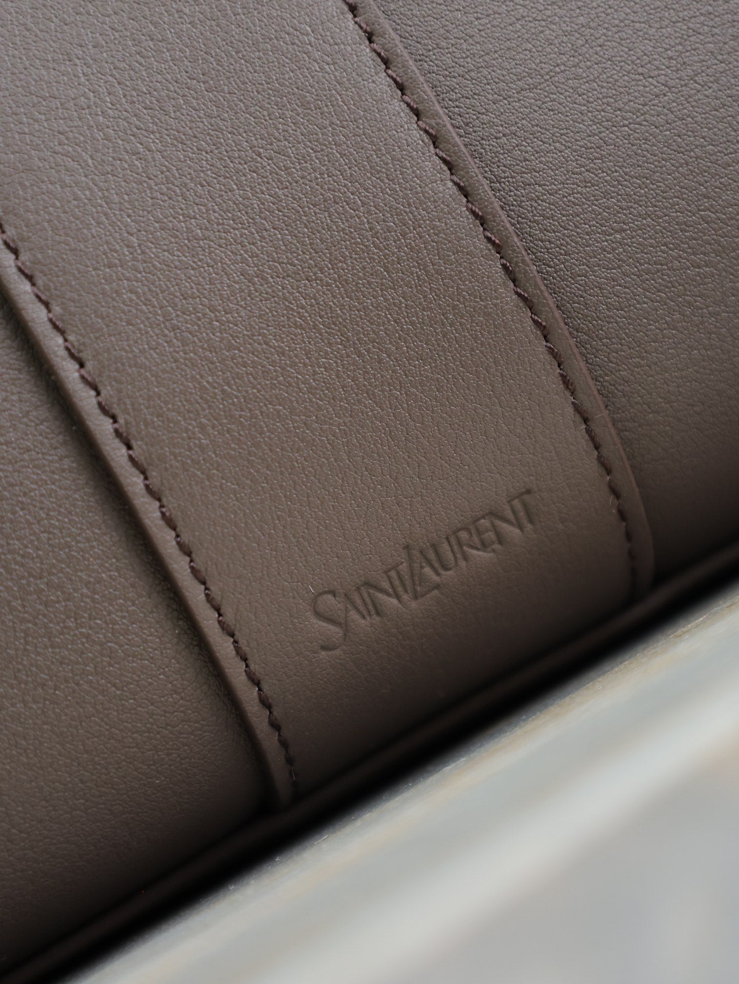 YSL 25S Y TOTE 50 IN PURPLE BROWN CALFSKIN GOLD HARDWRE