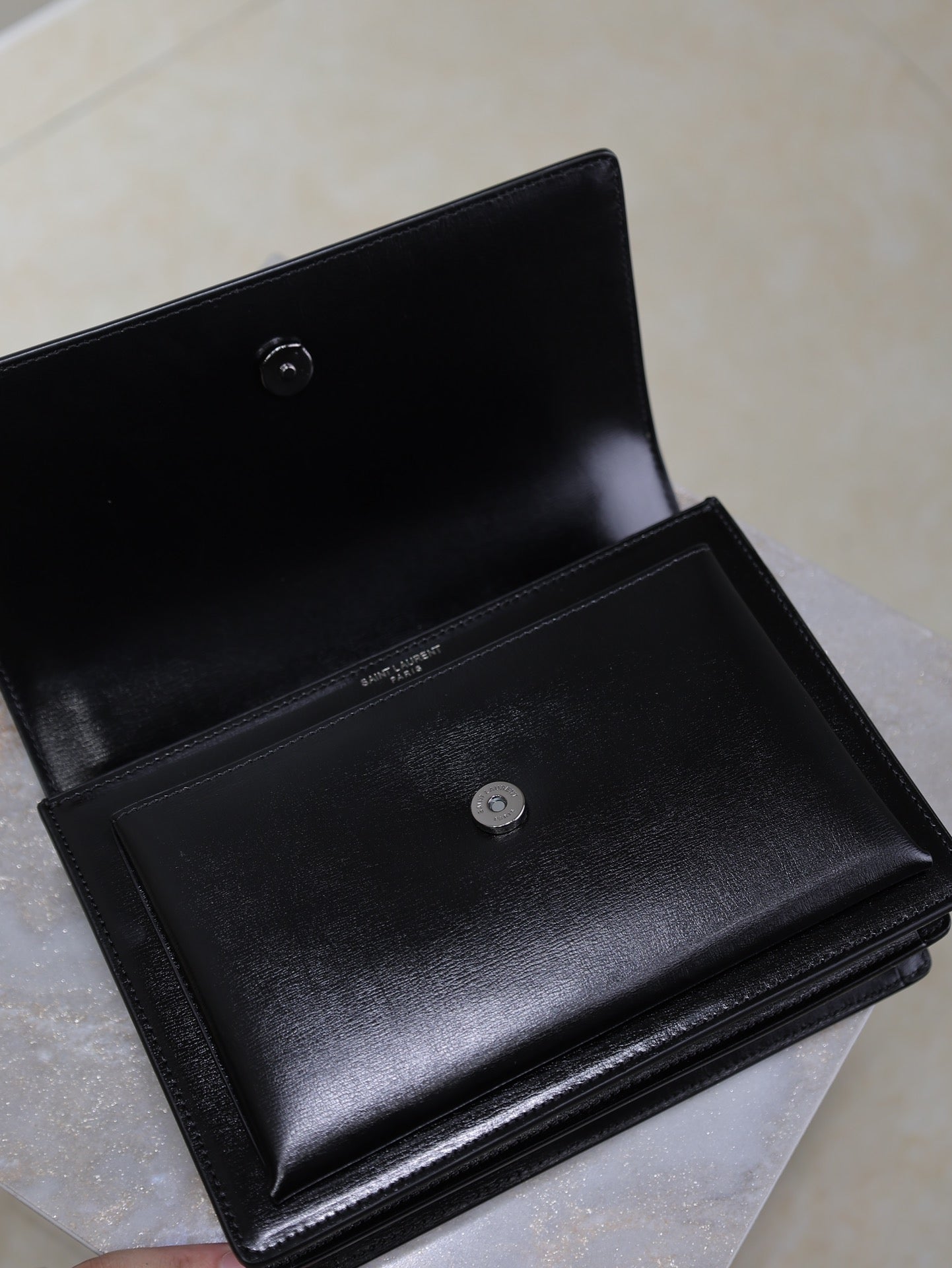 YSL 25S SUNSET BAG 22 IN BLACK CALFSKIN BLACK HARDWARE