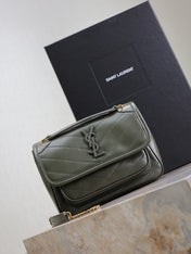 NIKI BABY 22 IN UNIFORM GREEN LAMBSKIN GOLD CHAIN