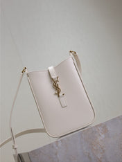 LE 5 À 7 PHONE BAG 18 IN WHITE CALFSKIN