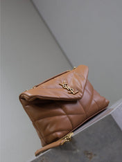 YSL 25S LOULOU PUFFER MINI 23 IN CARAMEL CALFSKIN GOLD HARDWARE