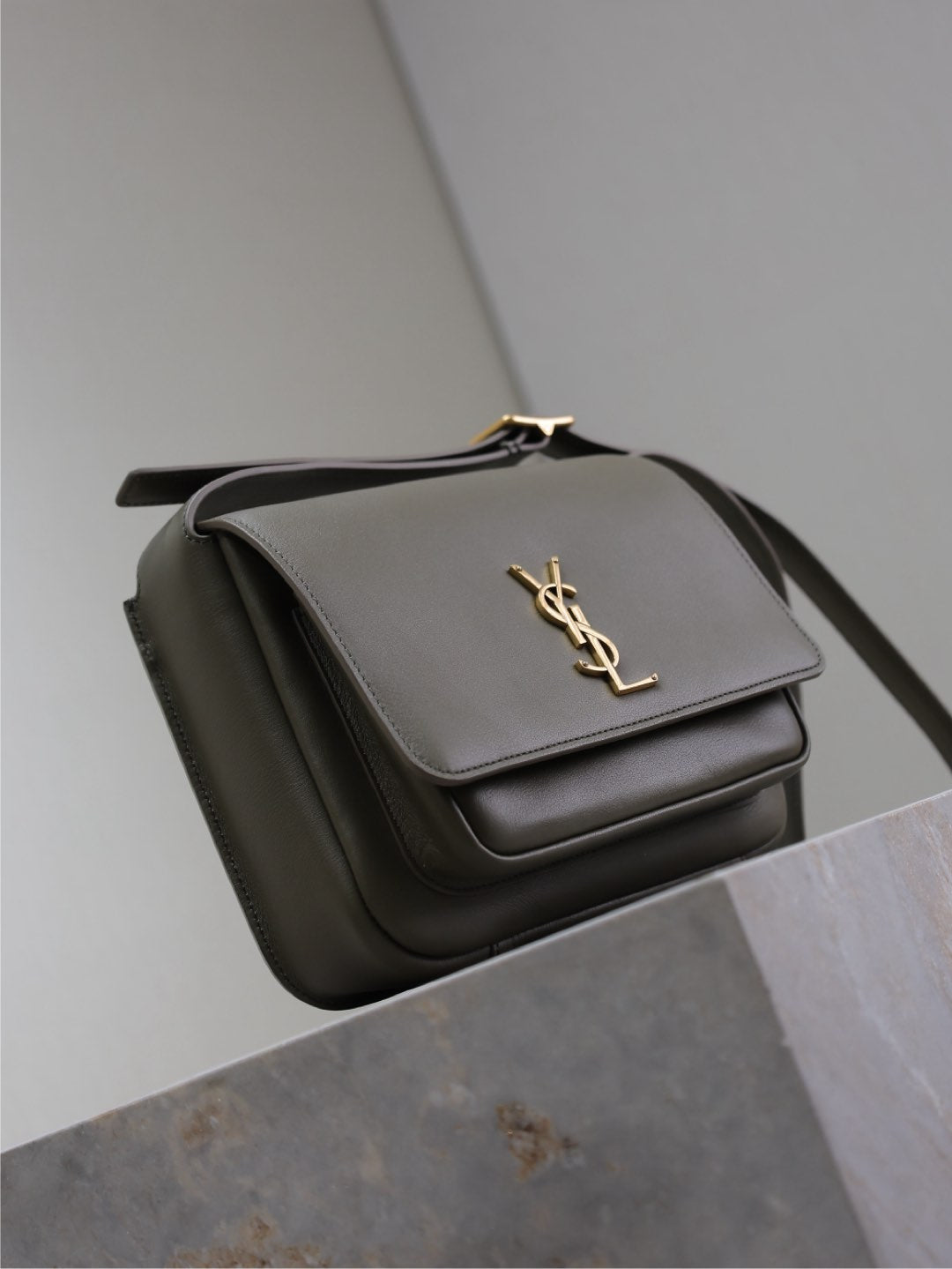 YSL 25S NIKI BABY 22 IN DARK OLIVE BROWN CALFSKIN GOLD HARDWRE