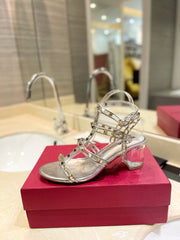 ROCKSTUD SANDAL WITH STRAP IN SILVER CALFSKIN 60 MM