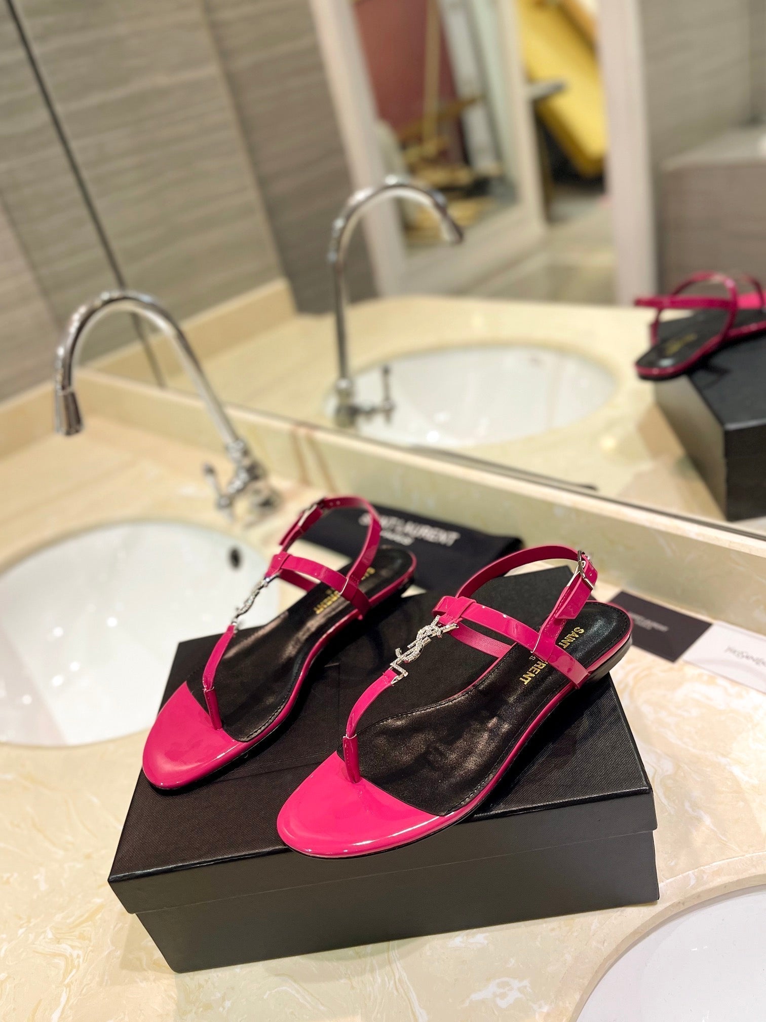 SL CASSANDRA SANDALS DEEP PINK POLISHED CALFSKIN