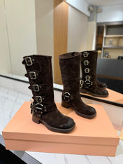 THICK-SOLED BUCKLE BOOTS IN BLACK SUEDE