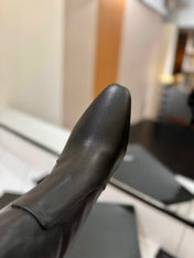 CLASSIC HIGH KNEE BOOTS IN BLACK CALFSKIN