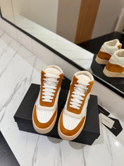 MID-TOP SNEAKERS IN WHITE PERFORATED LAMBSKIN AND BRONZE ORANGE SUEDE
