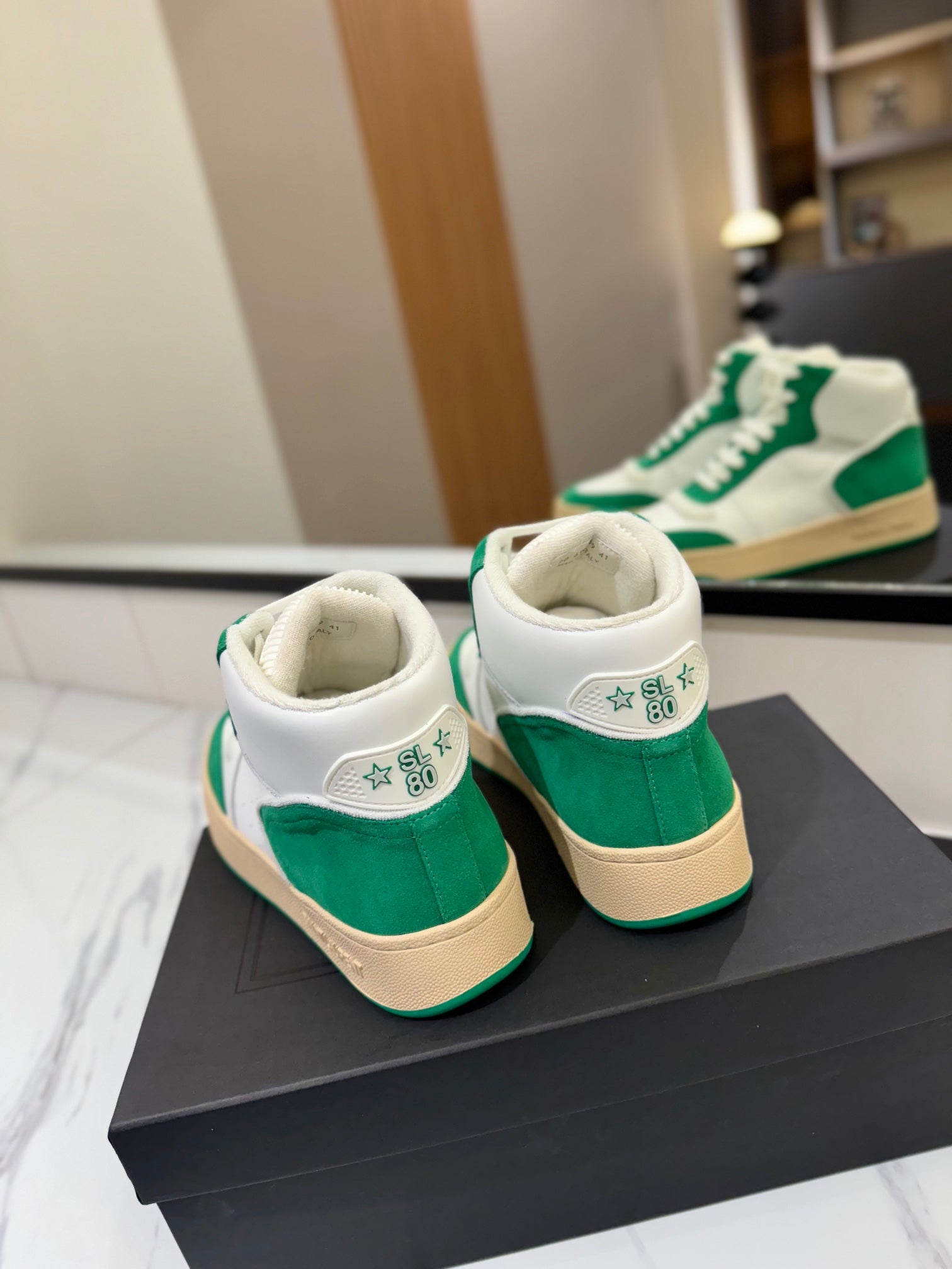 MID-TOP SNEAKERS IN WHITE PERFORATED LAMBSKIN AND GREEN SUEDE