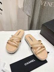SLIPPERS CROSS STRAPS IN BEIGE CREAM LAMBSKIN