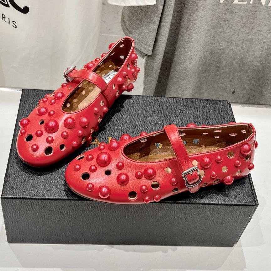 ALAIA PEARL MARY JANE SHOES IN ROSE RED LAMBSKIN