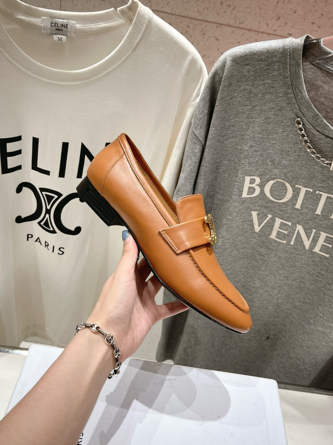 TRIOMPHE LOAFER IN BRONZE BROWN SMOOTH CALFSKIN GOLD HARDWARE