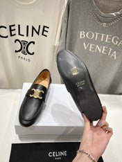 TRIOMPHE LOAFER IN BLACK SMOOTH CALFSKIN GOLD HARDWARE
