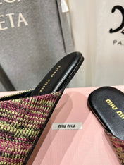 KNITTED MULES IN COLORFUL WOOL