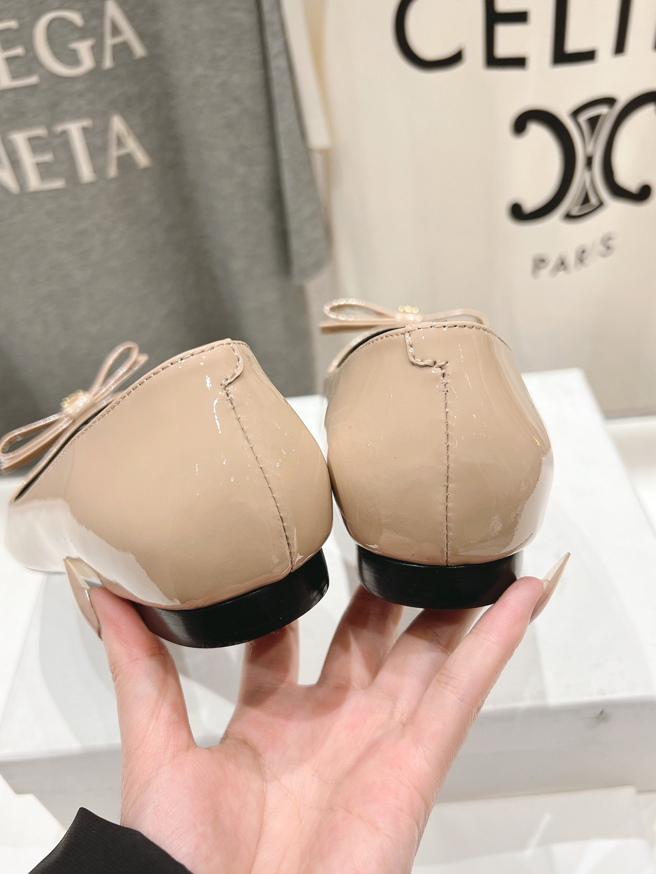 SUZY POINTY TOE BALLERINA IN TAN BEIGE PATENT CALFSKIN