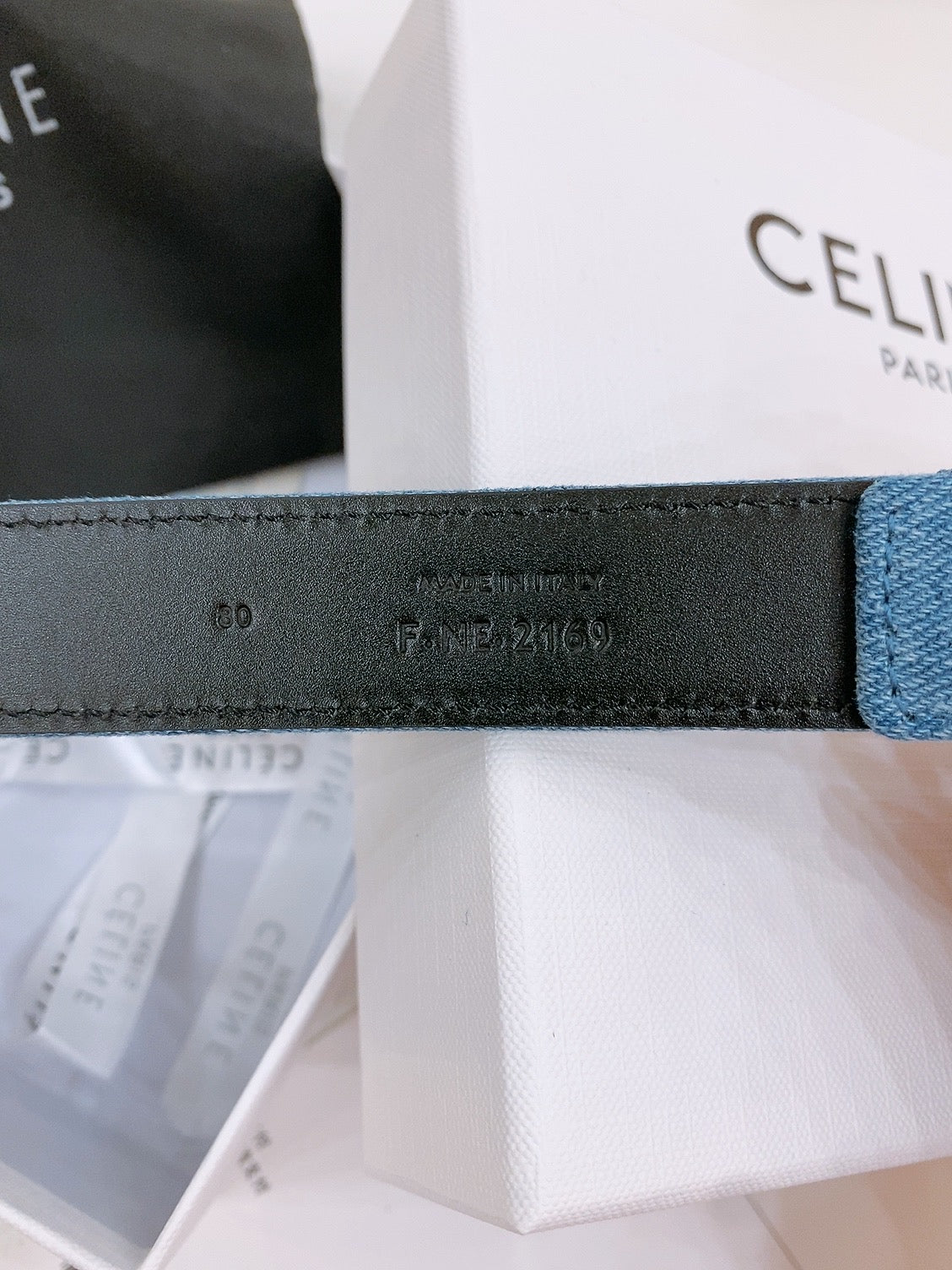 CELINE 25S BELT TRIOMPHE TAURILLON 25MM IN BLACK CALFSKIN AND DENIM 558343
