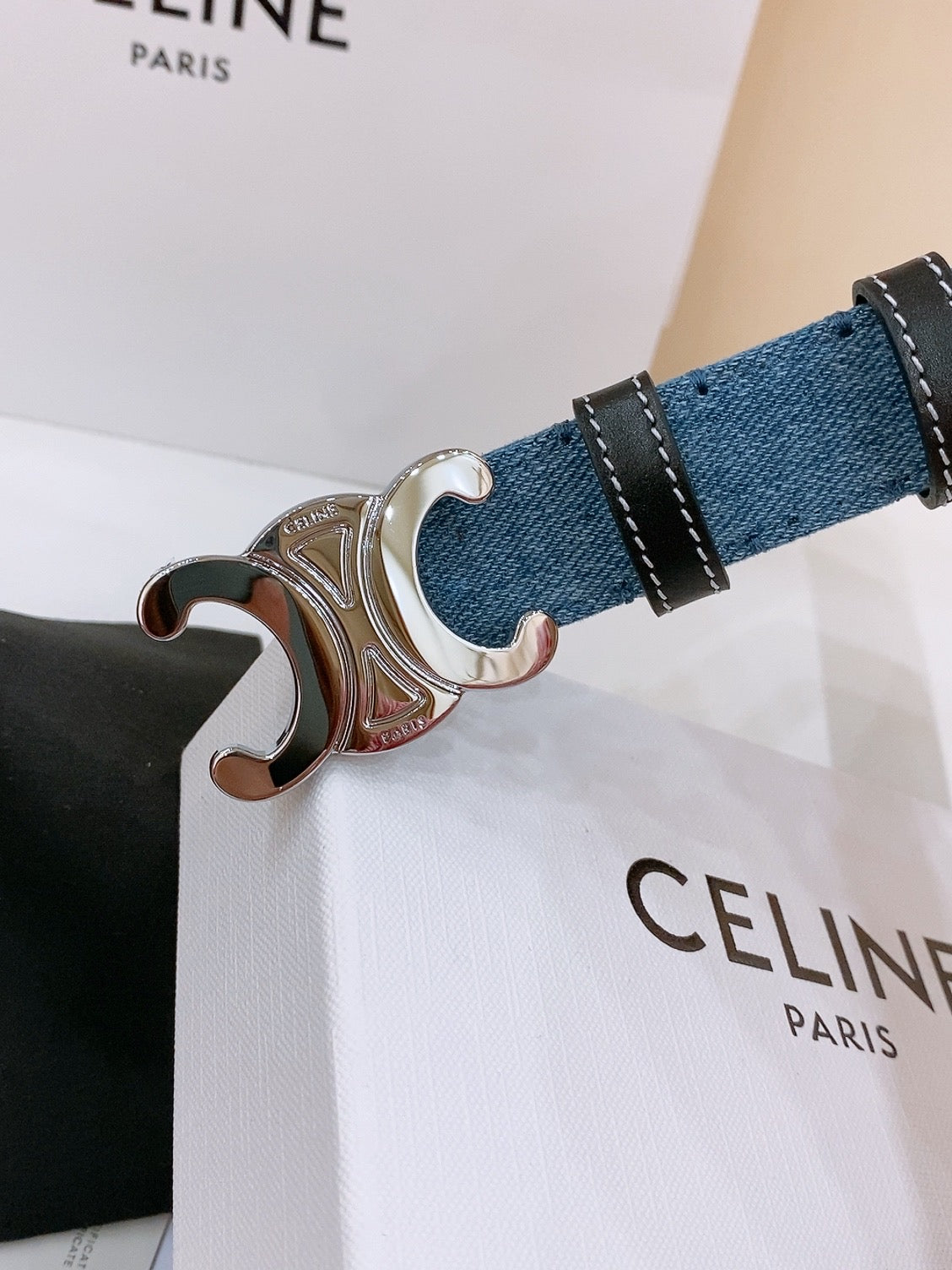 CELINE 25S BELT TRIOMPHE TAURILLON 25MM IN BLACK CALFSKIN AND DENIM 558344