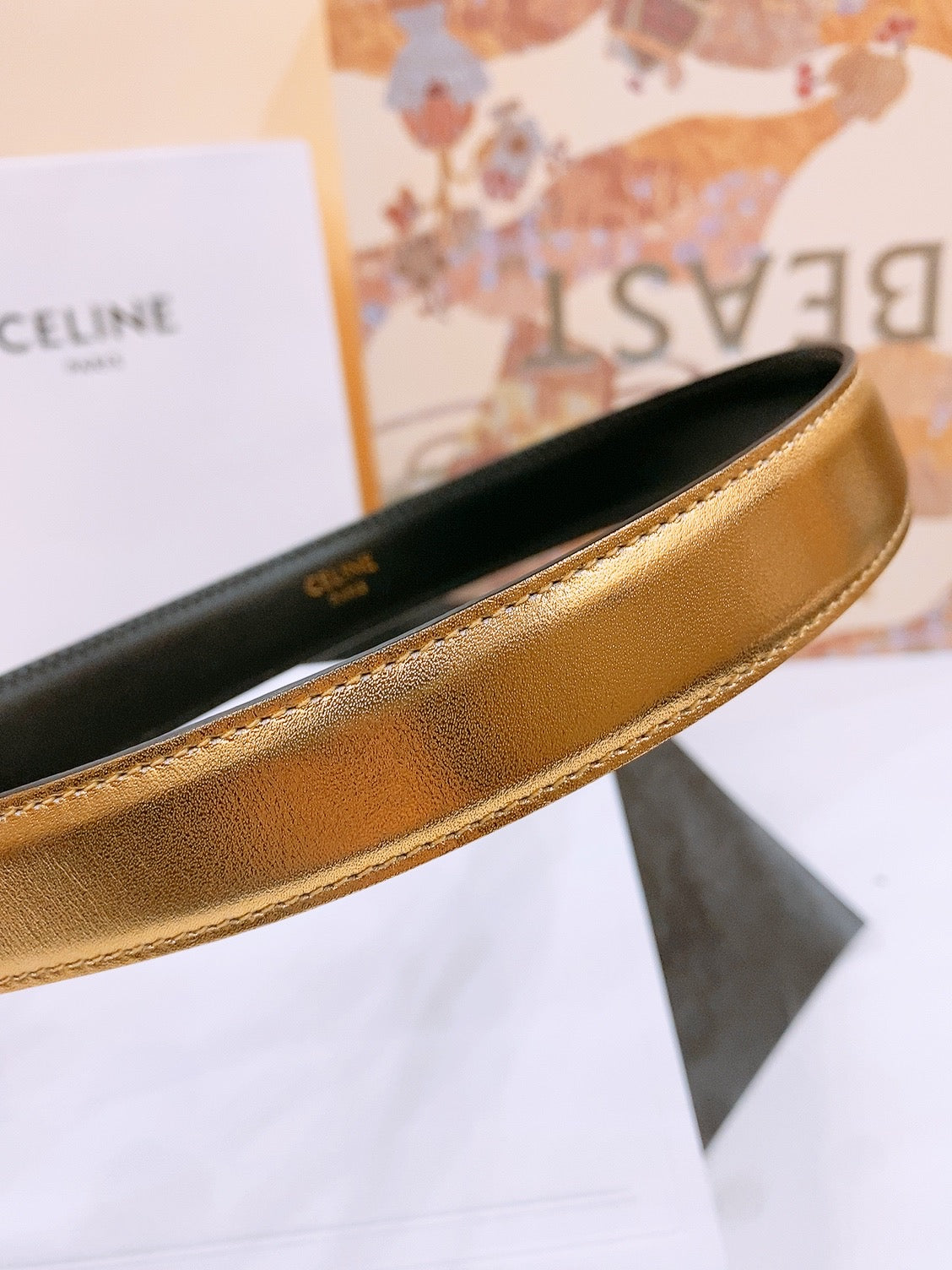 CELINE 25S TRIOMPHE BELT 25MM IN GOLD CALFSKIN GOLD HARDWARE 570966