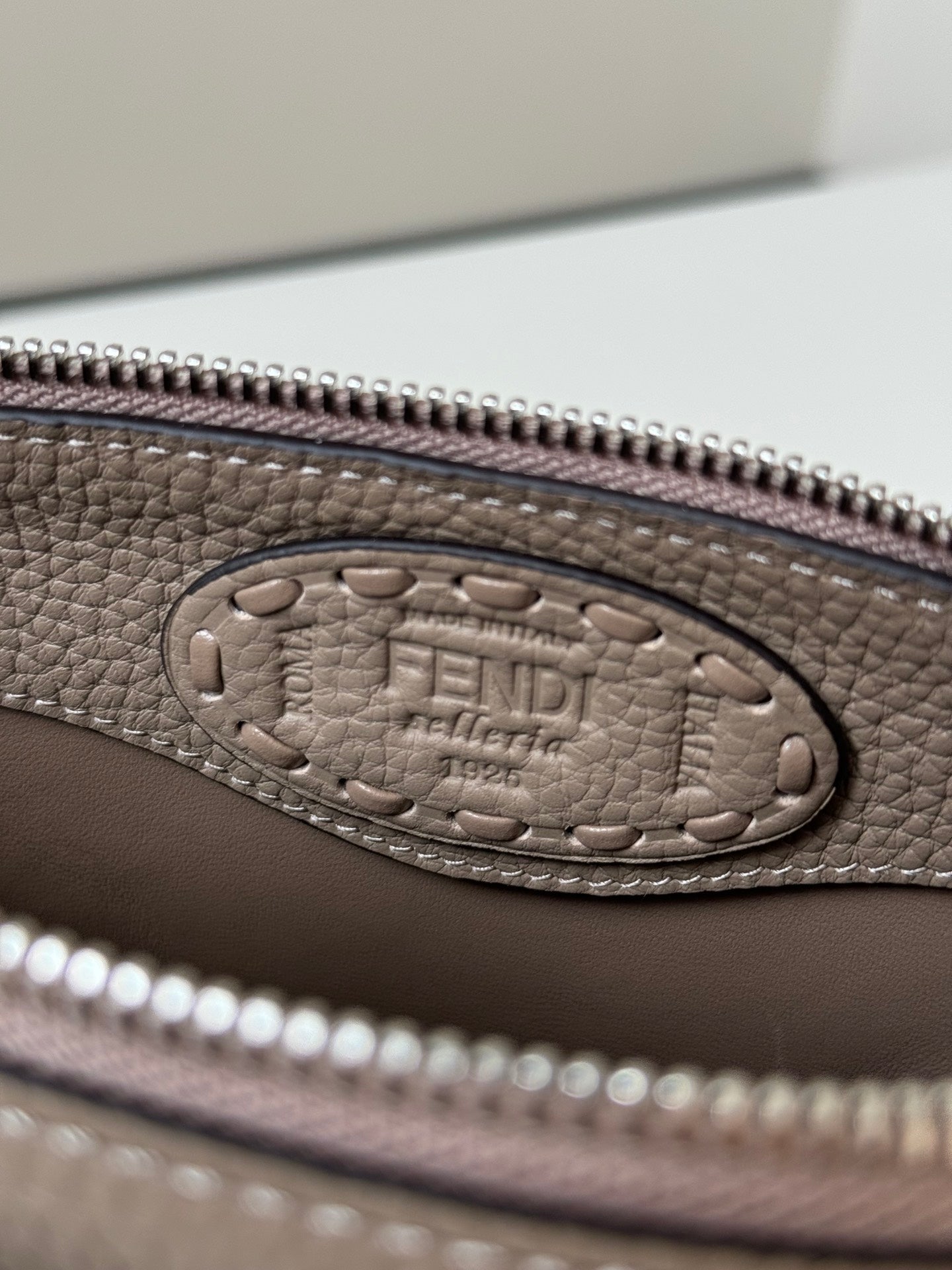 BY THE WAY SELLERIA MINI 20 IN MEDIUM BROWN GRAINED CALFSKIN