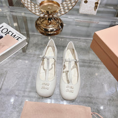 MARY JANE SANDAL WHITE  WITH T - STRAP SHEEPSKIN