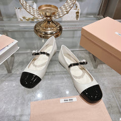 MARY JANE SANDAL CAP TOE WHITE SHEEPSKIN