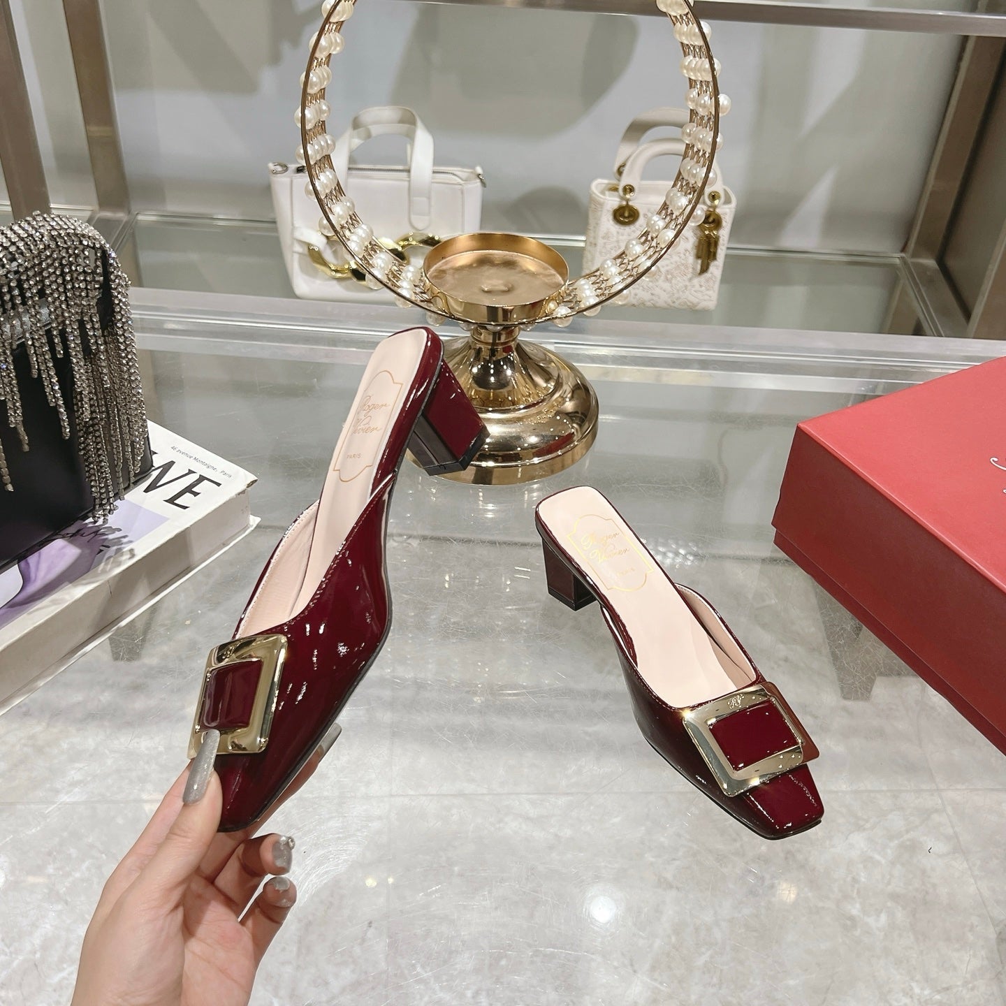 BELLE VIVIER MULES IN BLOOD RED PATENT CALFSKIN